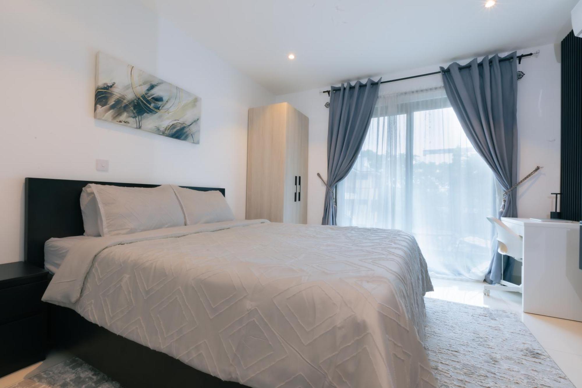 7 Minutes From The Airport - Chic Studio Accra Exteriör bild
