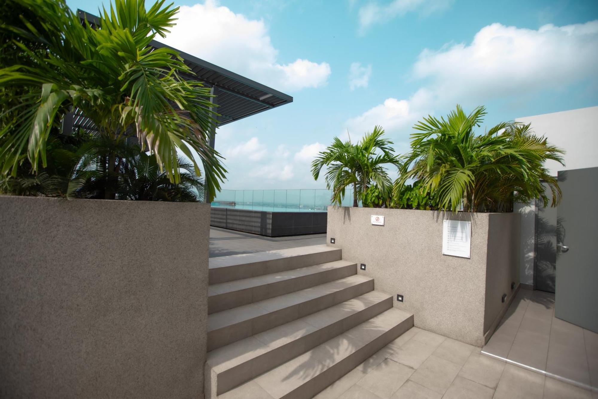 7 Minutes From The Airport - Chic Studio Accra Exteriör bild